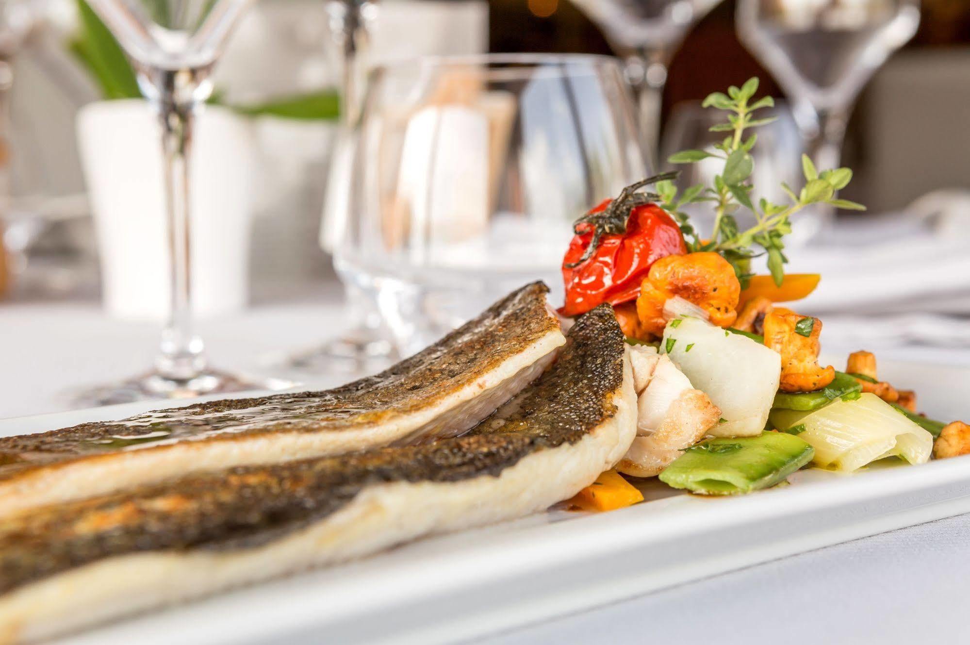 Hotel Restaurant La Tour Dunieres Екстер'єр фото