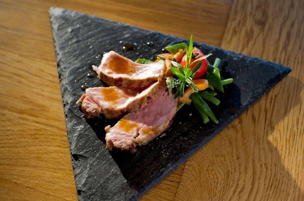 Hotel Restaurant La Tour Dunieres Екстер'єр фото