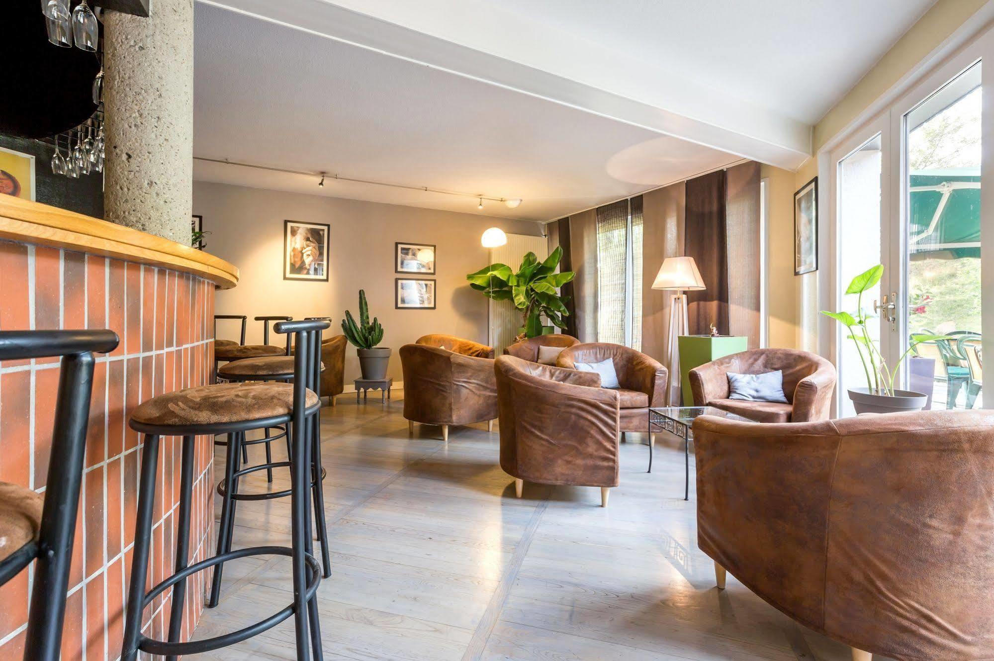 Hotel Restaurant La Tour Dunieres Екстер'єр фото