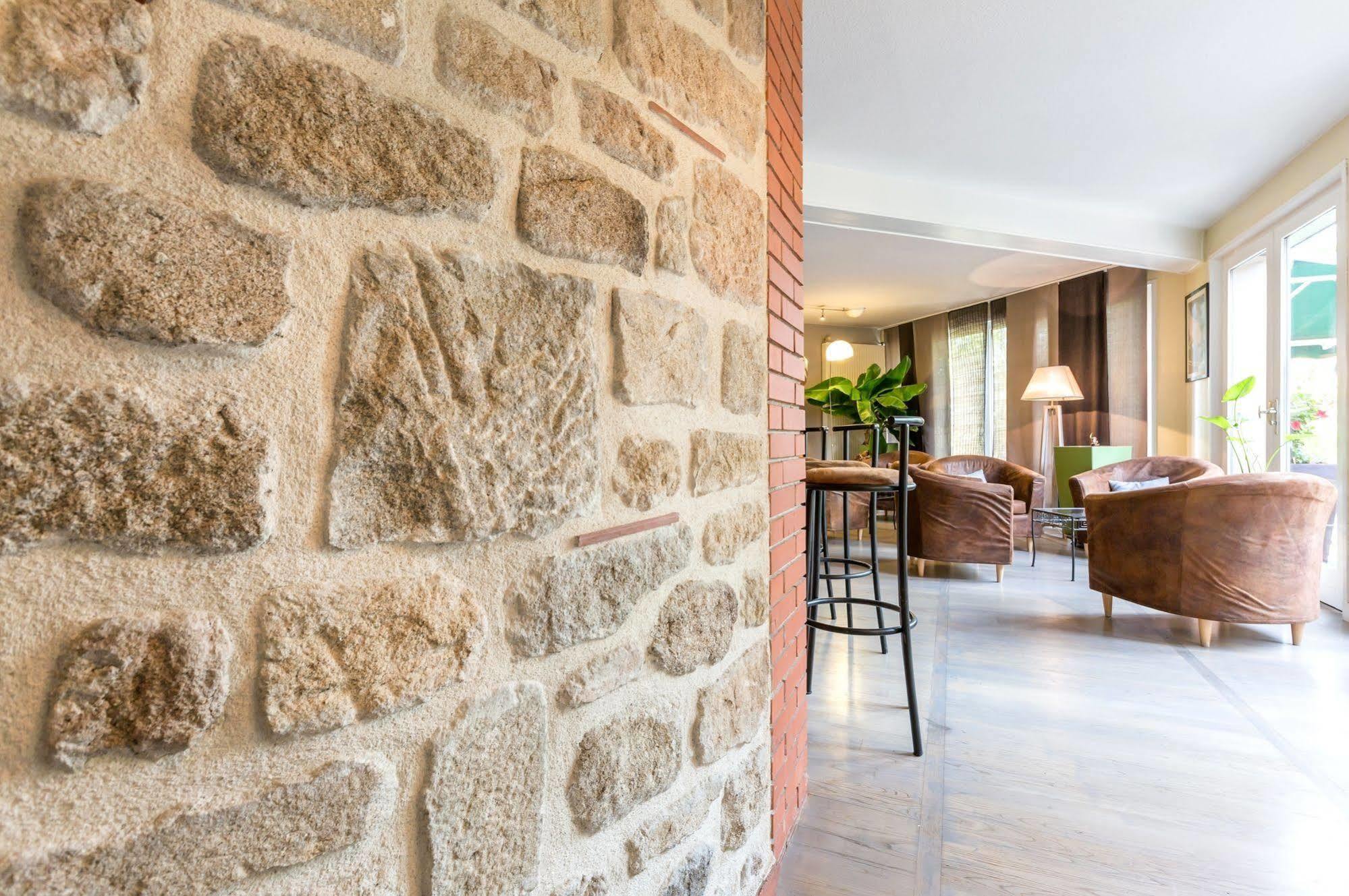 Hotel Restaurant La Tour Dunieres Екстер'єр фото
